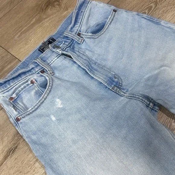 Abercrombie & Fitch Light Wash Zoe Natural Rise Ankle Straight Jeans - Picture 5 of 12